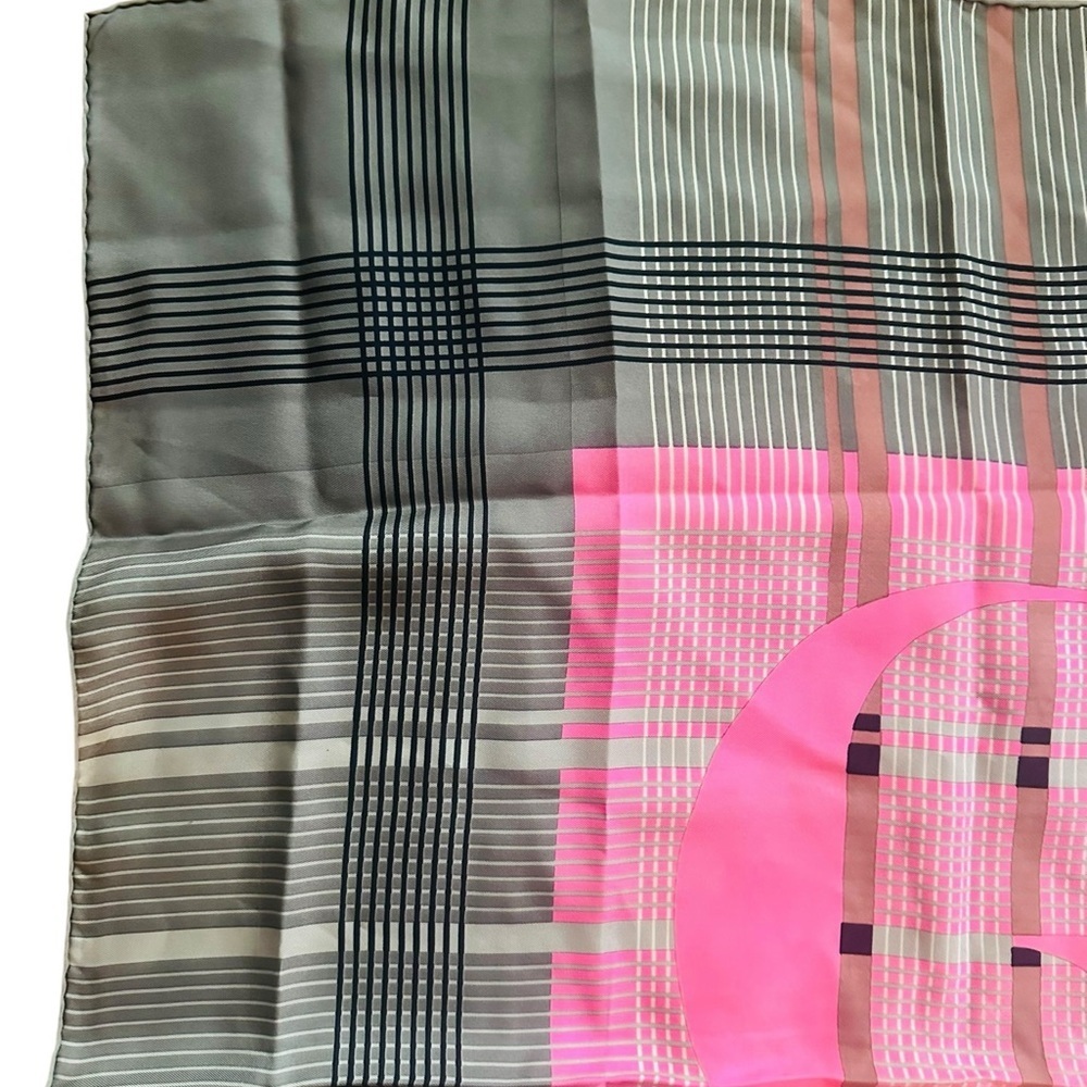 Christian Dior Classic Pink Gray CD Logo Plaid Vintage 30” Silk Square Scarf - Picture 8 of 10